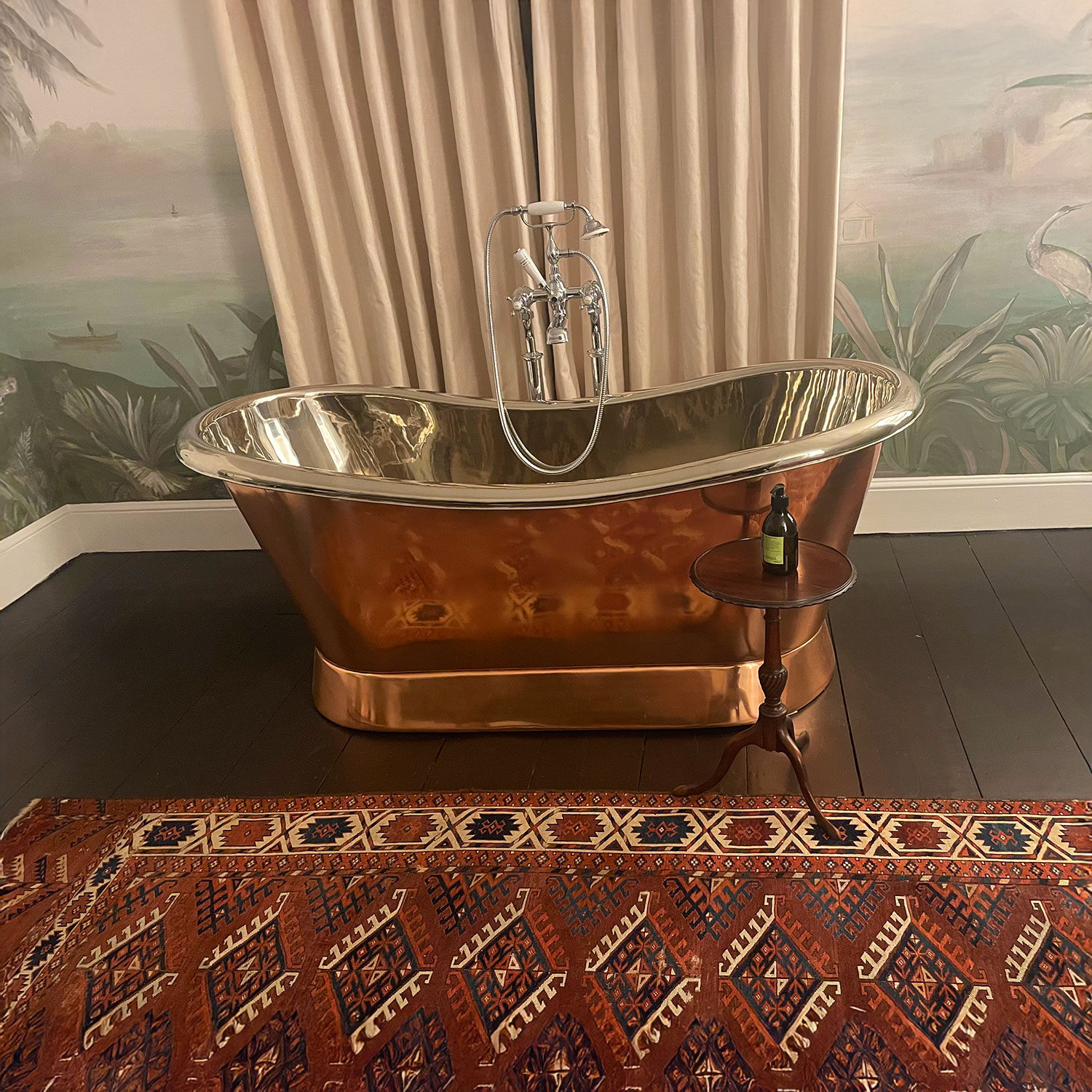 Slanting Base Copper Bathtub Nickel Inside